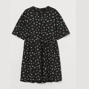 🌸3 for 25$🌸 H&M Divided Black Floral StraightCut Dress Large